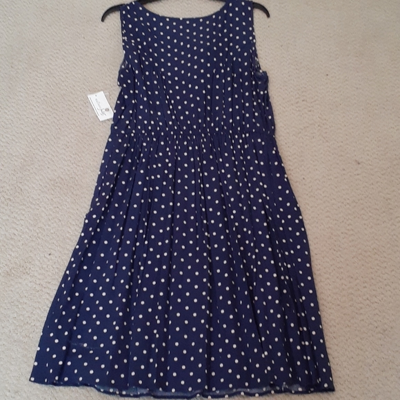 Polka Dot Sleeveless Dress - Picture 5 of 7